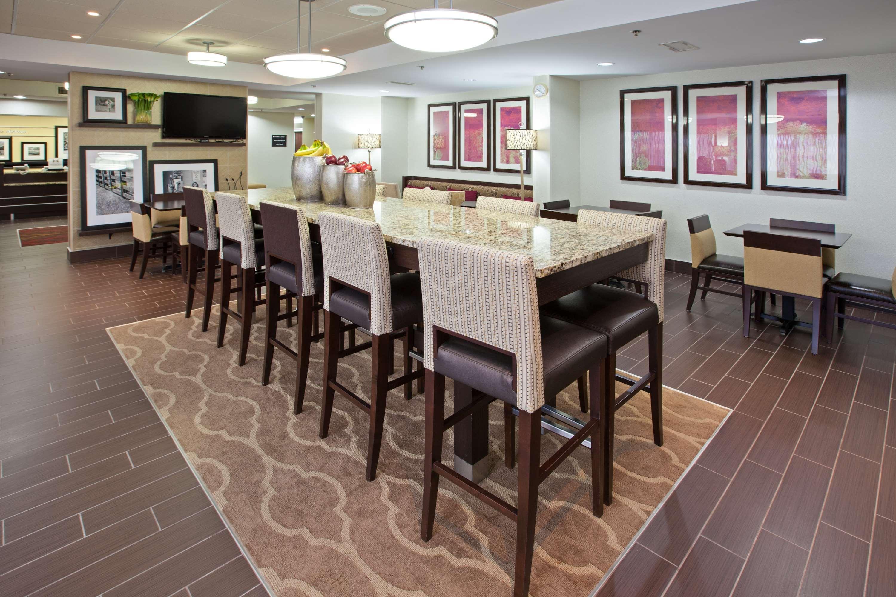 Hampton Inn Dickson Εξωτερικό φωτογραφία