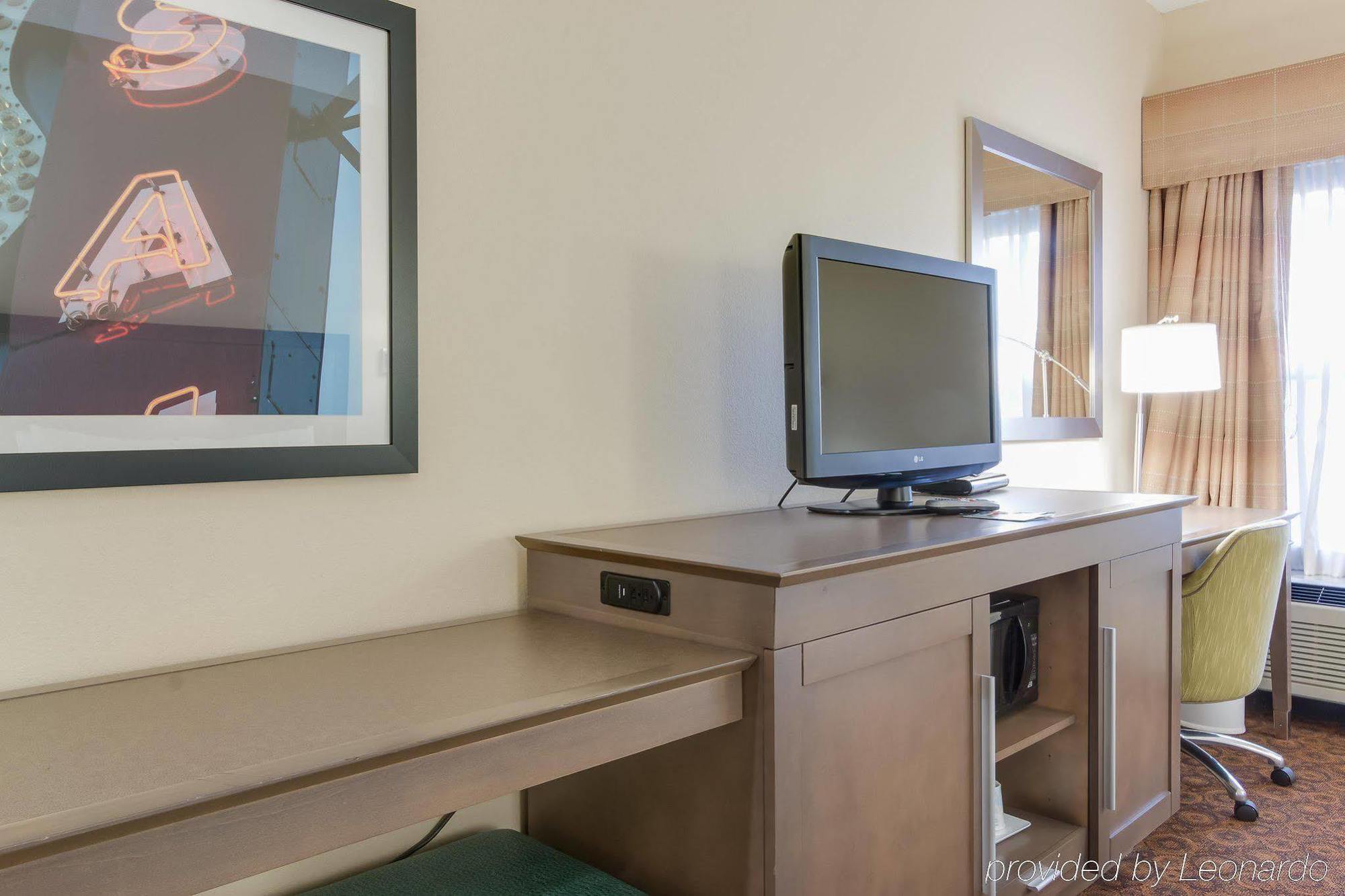 Hampton Inn Dickson Εξωτερικό φωτογραφία